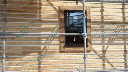 サラサホーム福井北　(株)ガウディ　そとん壁　木枠